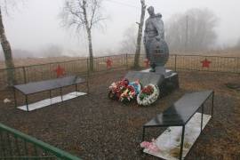 Кладбище советских воинов д. Буреги