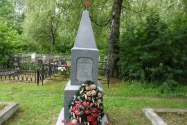 Воинское захоронение на гражданском кладбище ( 2 братские могилы), г. Невель, ул. Зеленая 