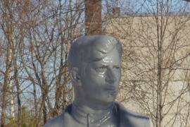 Памятник Герою Советсго Союза А.У.Тихову