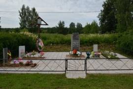 Братская могила советских воинов, д. Большие Луки