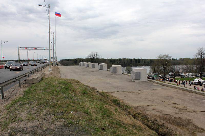 Памятник "Первые 7 дней операции "Искра"