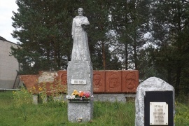 Памятник памяти павших в годы Великой Отечественной войны, д. Вахнево