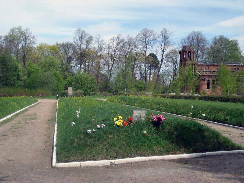 Братское кладбище