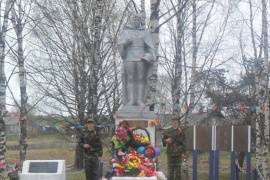 Памятник "Солдат-освободитель", с. Летка