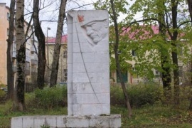 Памятная стела "Слава павшим героям", г. Сегежа