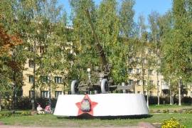 Зенитное орудие (памятник бойцам Череповецко-Вологодского дивизионного района ПВО)