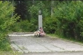 Одиночная могила Героя Советского Союза Петра Абрамовича Тикиляйнена