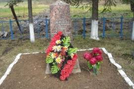 Воинское захоронение на гражданском кладбище д. Беглово