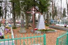 Воинское захоронение на гражданском кладбище д. Парфино 