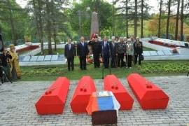 Сергей Митин принял участие в торжественном захоронении останков воинов, обнаруженных в ходе «Вахты памяти»