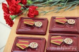 В Великих Луках состоялось вручение юбилейных медалей к 70-летию Победы