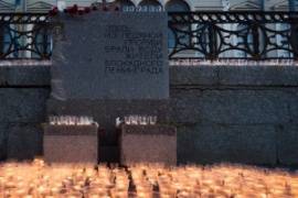 В день начала ВОВ в Петербурге зажгут 1418 свечей памяти