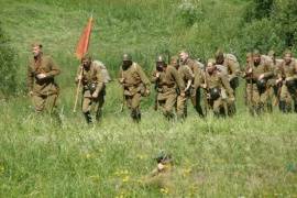 В 2015 году в Изборске реконструируют события обороны Пскова 1941 года