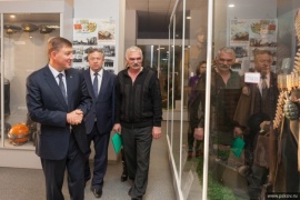 Андрей Турчак осмотрел экспозиции областного военно-исторического музея