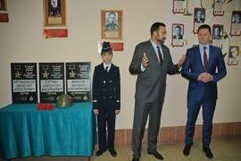 Благодаря инициативе депутата Вологодской городской Думы Александра Метелкина, в школе № 1 были установлены памятные доски героям Великой Отечественной войны