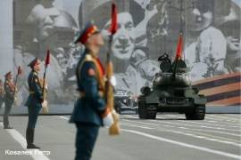 В Петербурге в параде Победы примут участие танки и боевые корабли