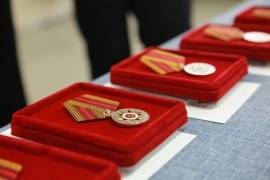 В Архангельске участникам войны вручили медали, приуроченные к 70-летию Победы