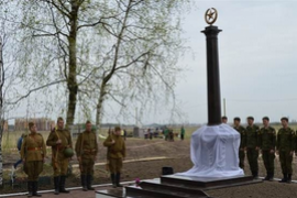 В Ломоносовском районе ко Дню Победы открыли два монумента